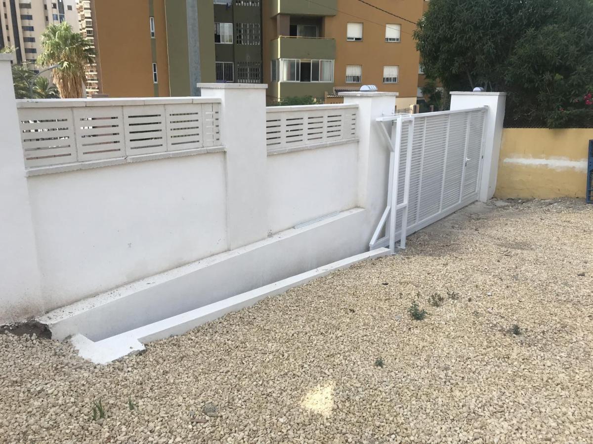 Вилла Casa Mya Con Terreno Privado Y Parking Compartido - A 800M De Playa Poniente Бенидорм Экстерьер фото