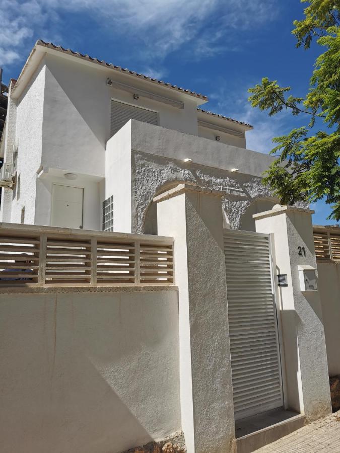 Вилла Casa Mya Con Terreno Privado Y Parking Compartido - A 800M De Playa Poniente Бенидорм Экстерьер фото